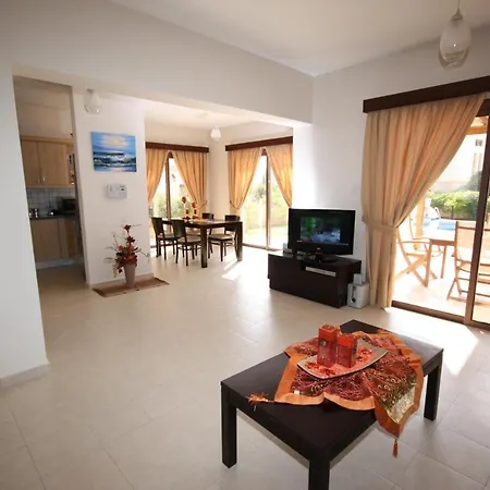 Athina Villla Pissouri